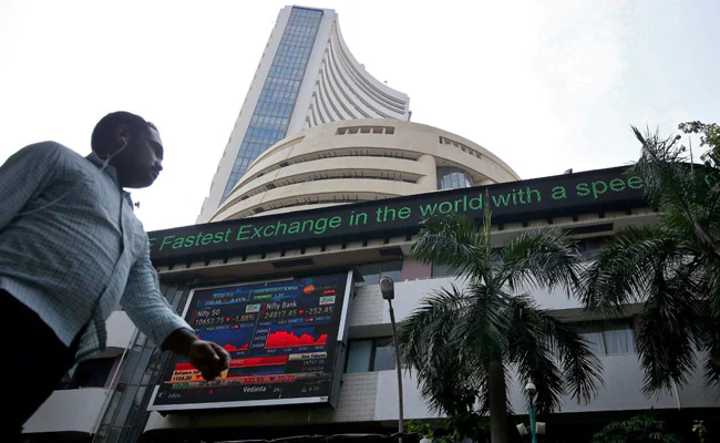 Sensex crashes over 2,000 points with Russia's attack on Ukraine;  Stylish Under 16,450