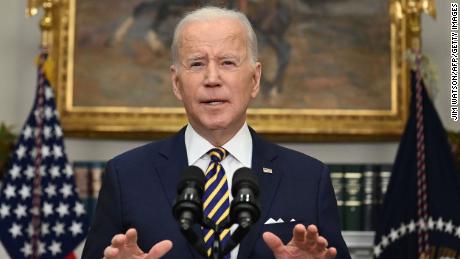 Biden announces a ban on Russian energy imports